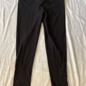 Mix It Black Leggings with Subtle Embroidery ( PREOWNED)